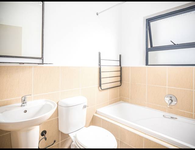 2 BEDROOM APARTMENT FOR SALE IN PARKLANDS